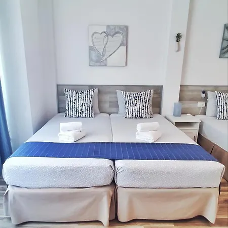 Pensión Casa Samara 3*